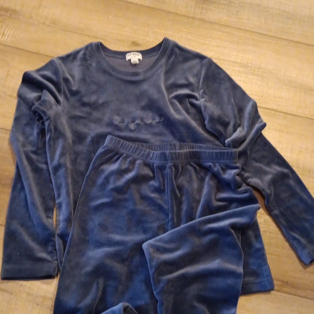 Crew Kids like new velour pajamas